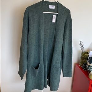 Green oversized cardigan with pockets